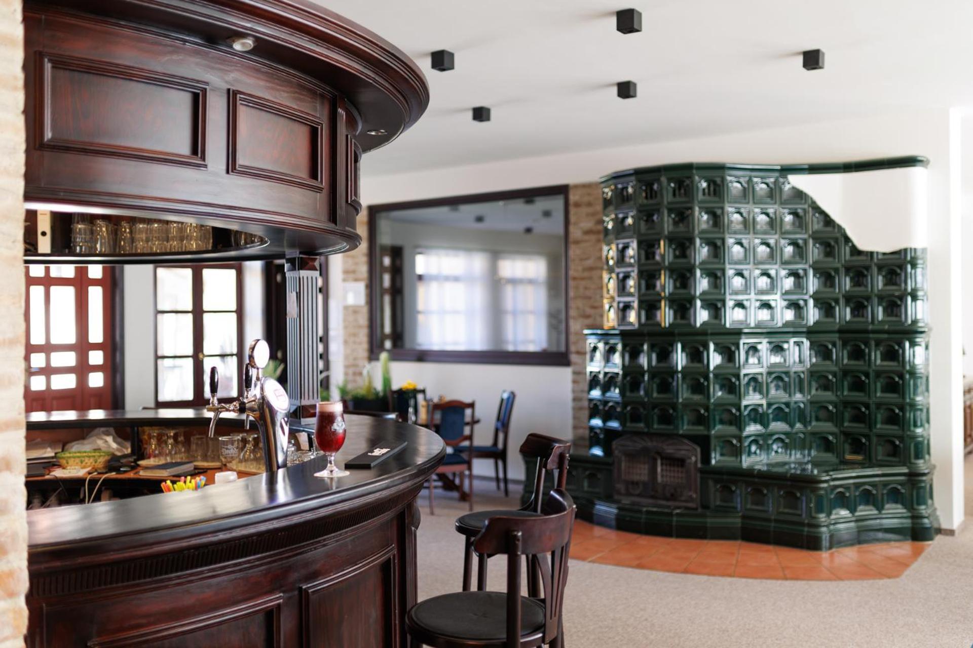 100 Eves Fogado Bed & Breakfast Szatymaz Exterior photo